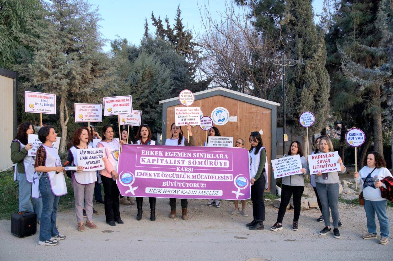 KESK Hatay Kadın Meclisi: “YAŞASIN 8 MART!”